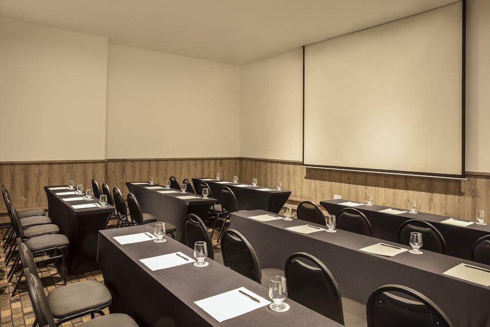 Fiesta Inn Guadalajara Expo Zapopan Kültér fotó