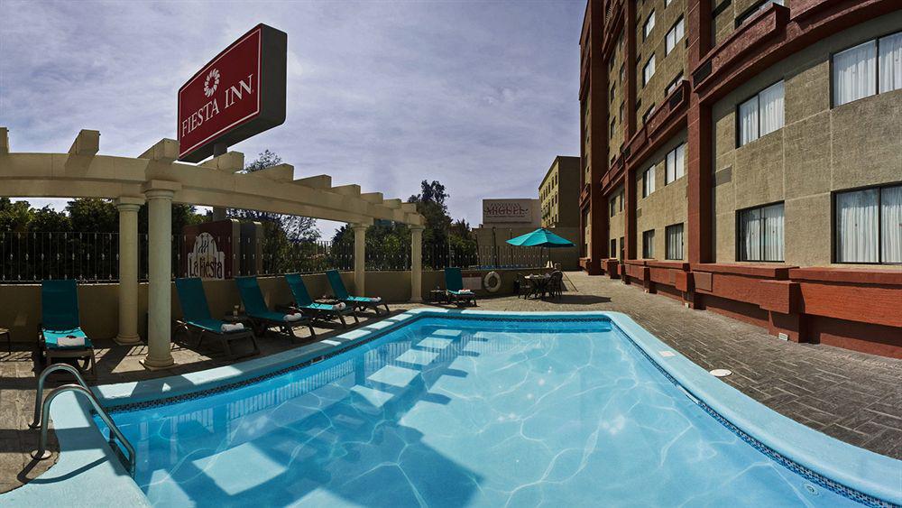 Fiesta Inn Guadalajara Expo Zapopan Kültér fotó